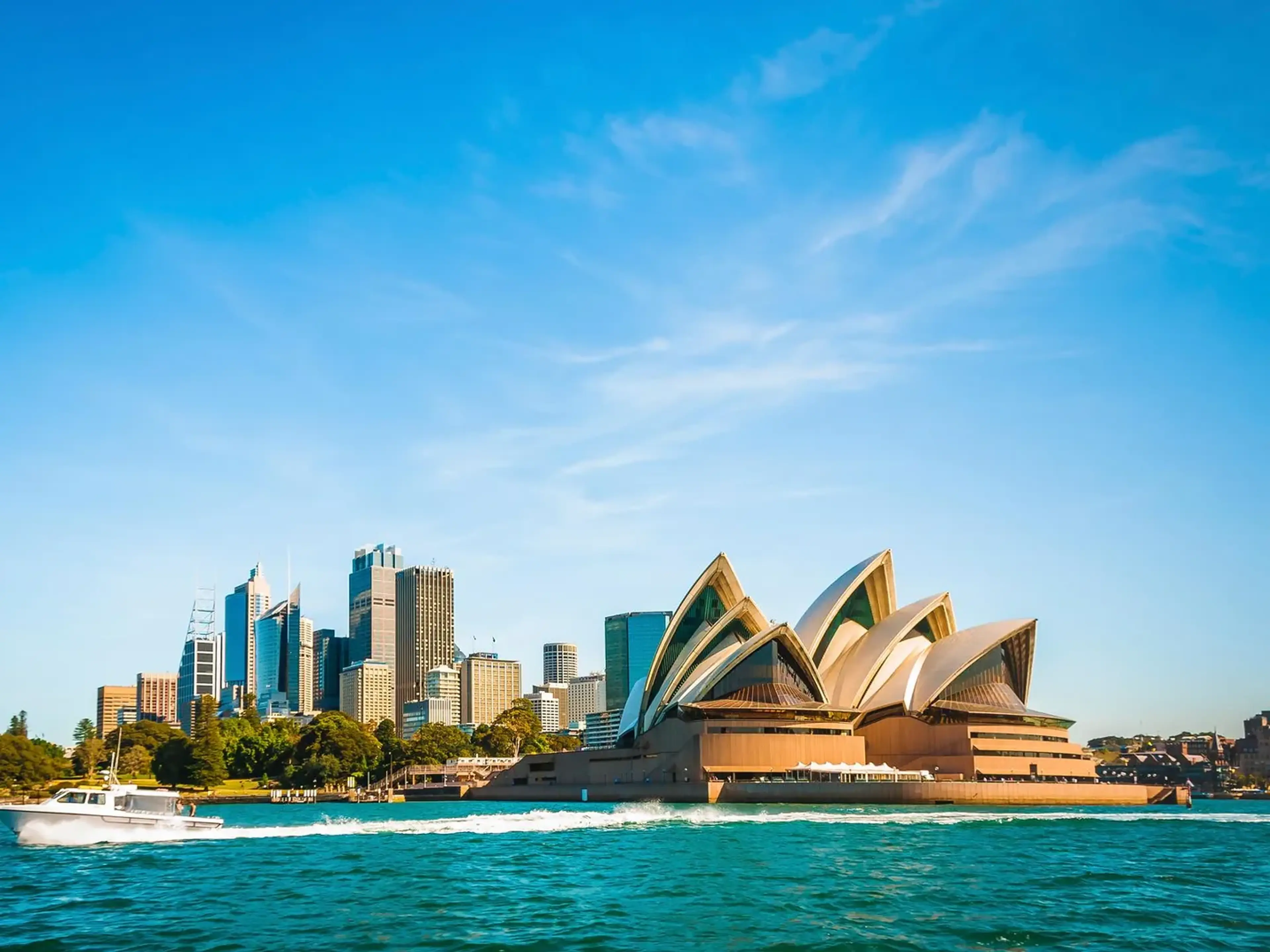 Vista del Sydney Opera House y el skyline de Sídney, Australia - globla studies viaja estudia y trabaja